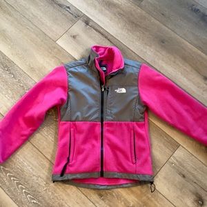 Women’s north face jacket size small